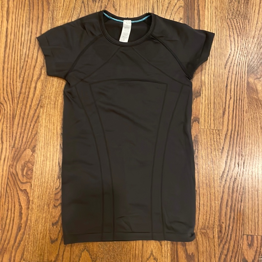 This is a black ivivva top! Size 10!